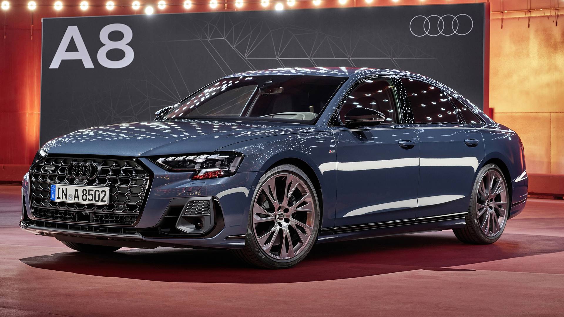 2022-Audi-A8-1- H-H-Auto