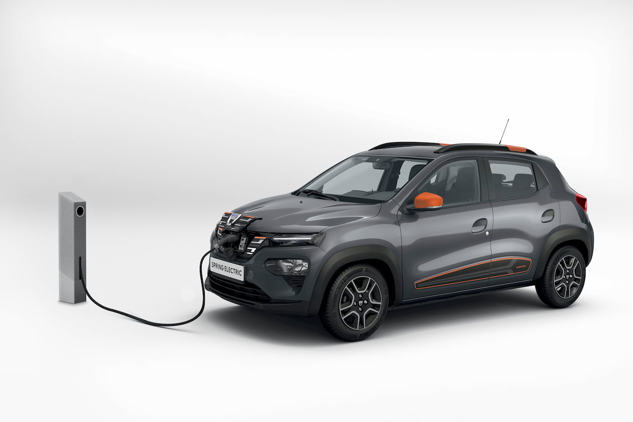 Dacia-Spring-Electric-charging- H-H-Auto