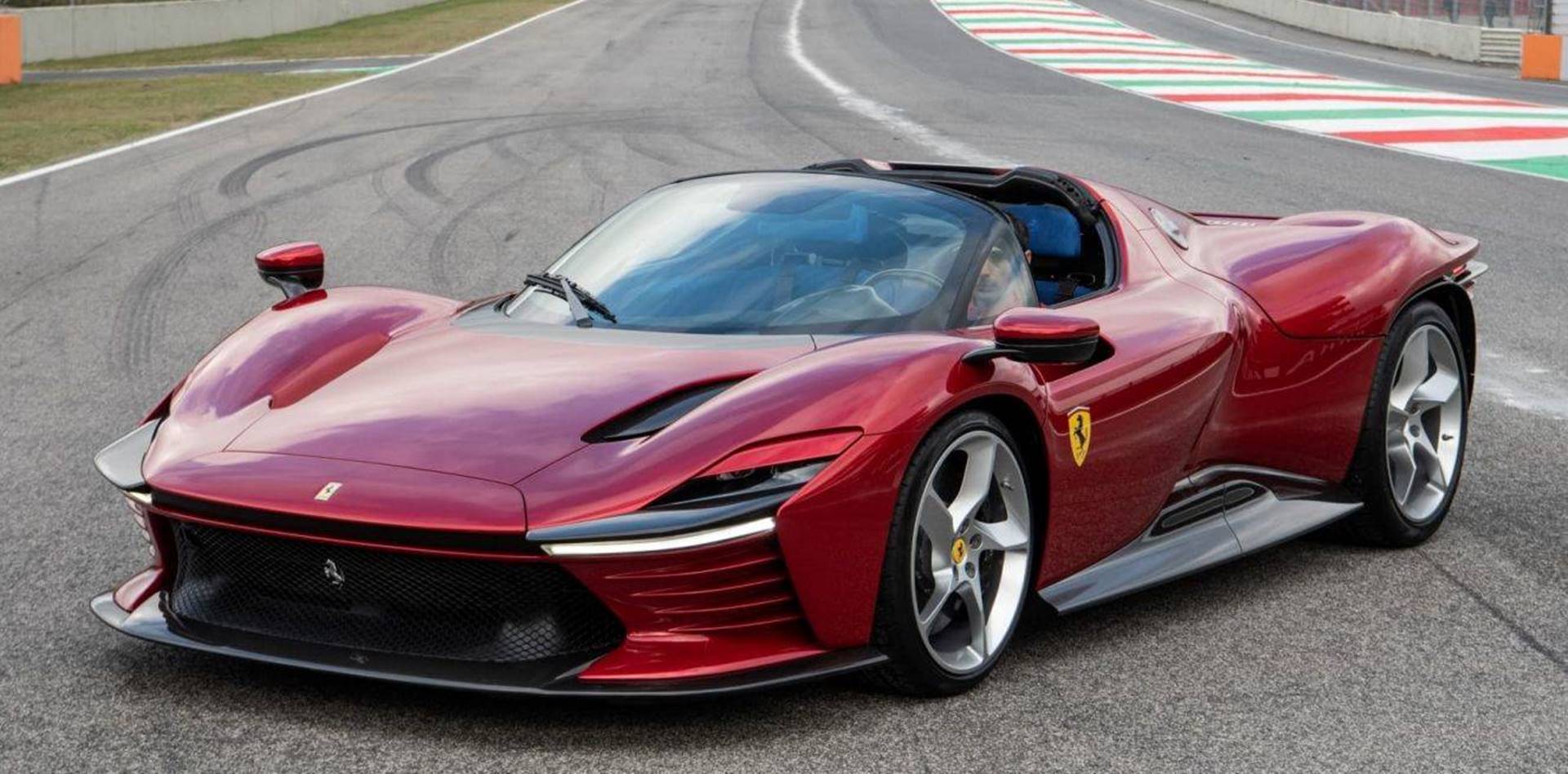 Ferrari-Daytona-SP3- H-H-Auto