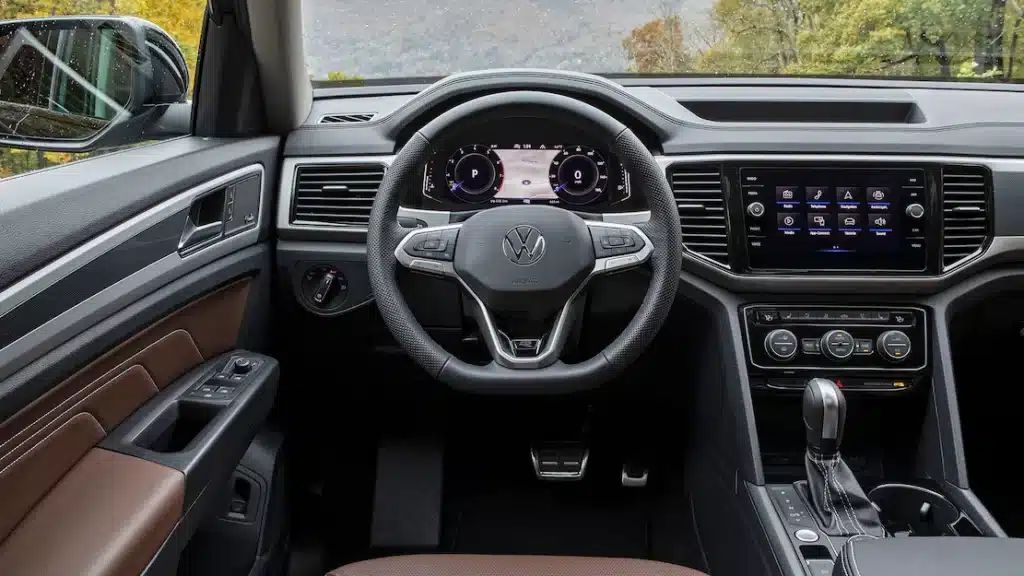 2023 Volkswagen Atlas interior 4- H-H-Auto